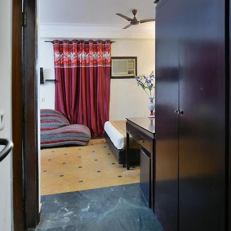 Hotel I Stay & Revels Near New Delhi Railway Station- By Ap Singh Hotels ภายนอก รูปภาพ