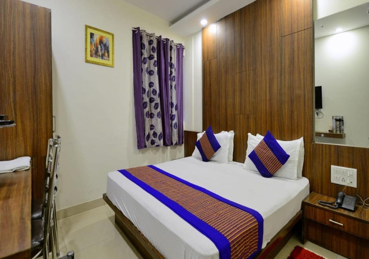 Hotel I Stay & Revels Near New Delhi Railway Station- By Ap Singh Hotels ภายนอก รูปภาพ