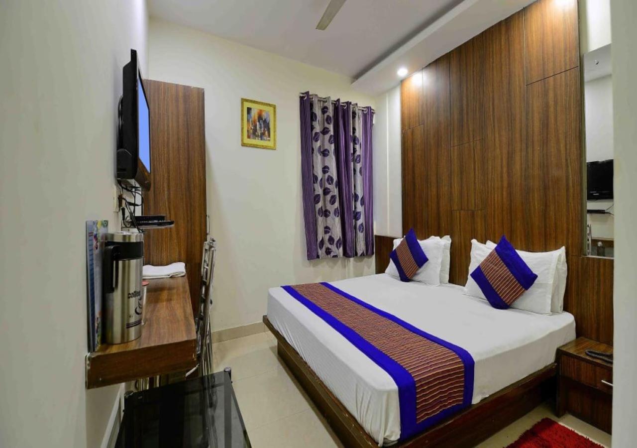 Hotel I Stay & Revels Near New Delhi Railway Station- By Ap Singh Hotels ภายนอก รูปภาพ