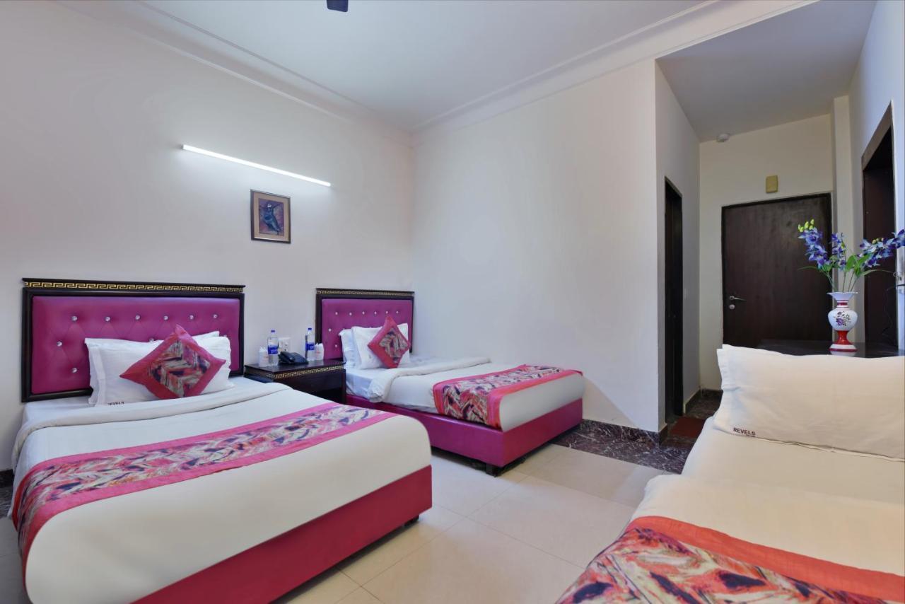 Hotel I Stay & Revels Near New Delhi Railway Station- By Ap Singh Hotels ภายนอก รูปภาพ
