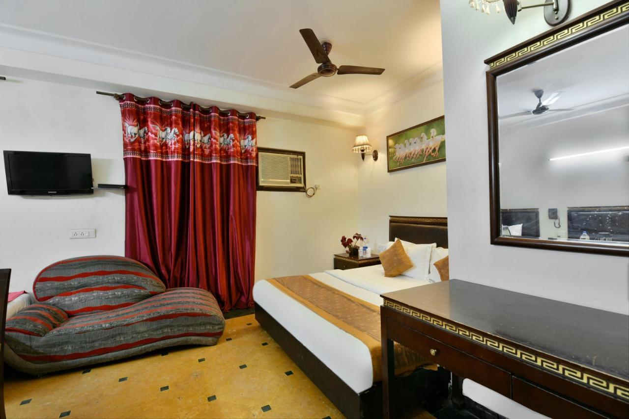 Hotel I Stay & Revels Near New Delhi Railway Station- By Ap Singh Hotels ภายนอก รูปภาพ